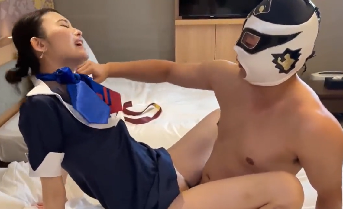 트위터야동-가면 쓴 남자랑 얼싸로 마무리 