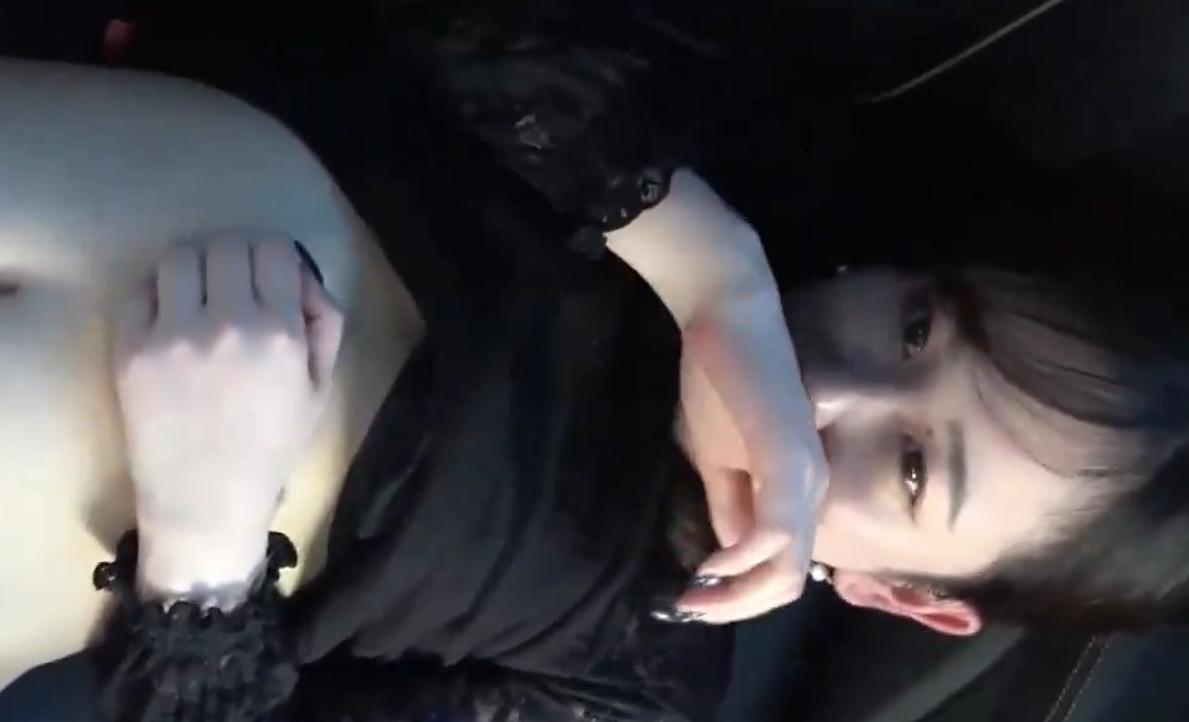 트위터야동-차에서 처음 만난 조건녀 