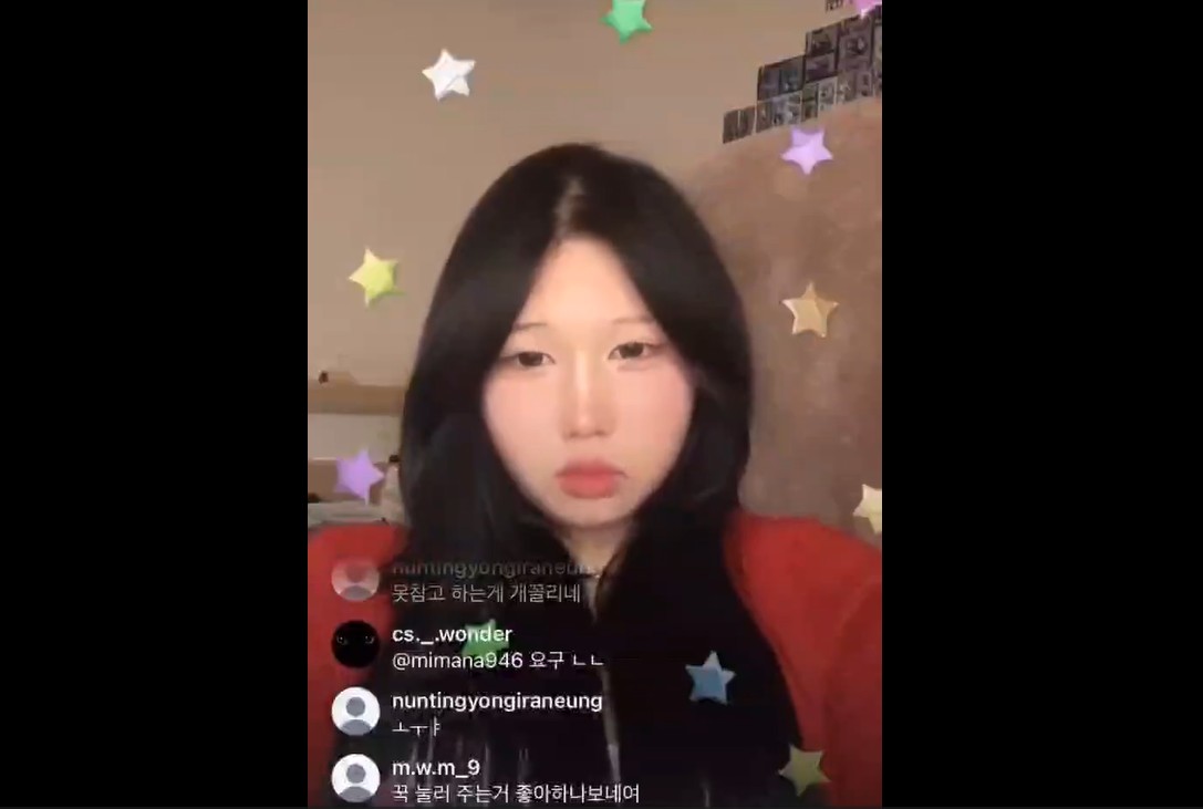 여캠/벗방-보지까고 자위하는 어린년 