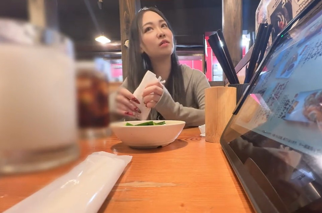 노모-FC2PPV-4780501 온라인에서 만난 시골 소녀